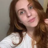 Carolina - Prof de odontologia - Curitiba