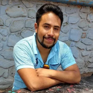 Erick Alejandro - profesor de diseño gráfico - Paseos de la Pradera