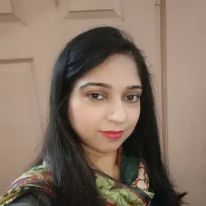 Fouzia - Urdu tutor - Storm Lake