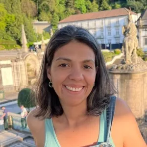 Tatiane - Prof de história - geografia - Pedrouços
