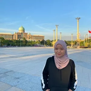 SITI FARHANAH - Maths tutor - Kajang
