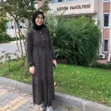 Ayşegül - Matematik öğretmeni - 