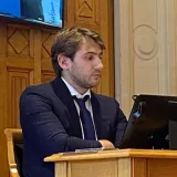 Olivier - Prof de droit - Paris