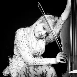 Tyr - Prof de violoncelle - Montreal