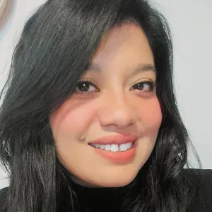 Carolina - profesor de finanzas - Pachuca de Soto