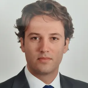 Okan - Bas gitar öğretmeni - 