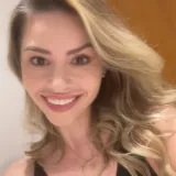 Isabelle - Prof de odontologia - São Paulo