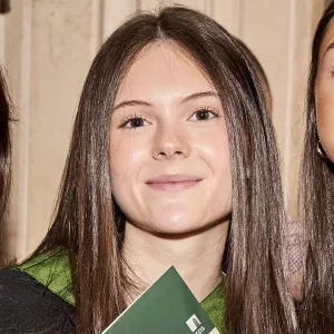 Charlotte - Maths tutor - Loughor