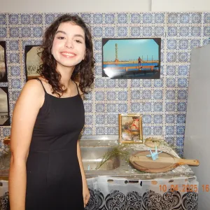 Clara - Prof de desenho - Várzea