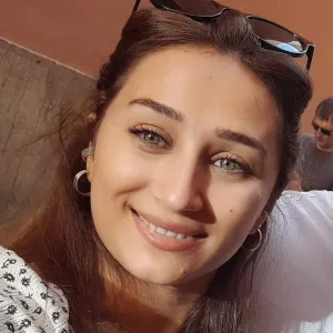 Samira - Matematik öğretmeni - 