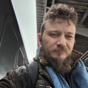 Alexandru - Profesor de informatică - București