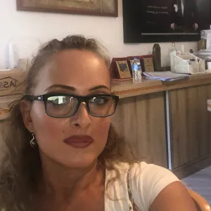 ASLI - Fransızca öğretmeni - 