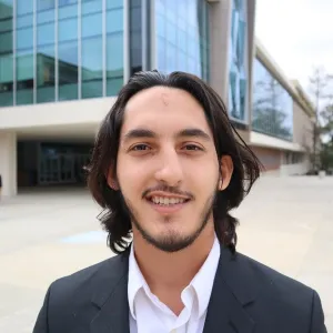 Vasili - Spanish tutor - Treasure Island