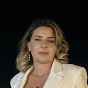 Monica - Insegnante di ripetizioni - Angri