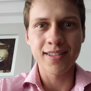 Ricardo - Professor de Introdução à Informática - Bucarein