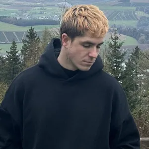 Bystrov Daniil - Lehrkraft für Englisch - Schmallenberg