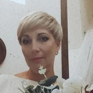 Олена - Репетитор з історії України  - Київ