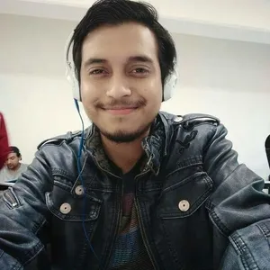 David - Profe de informática básica - León