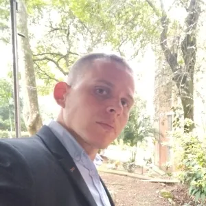 HERNAN - profesor de derecho constitucional - Medellín