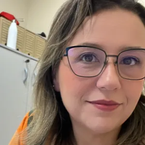 Danielle - Professor de geografia - 