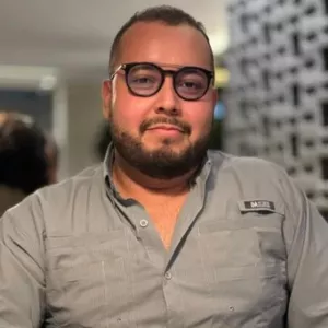 Stevens Liam - prof de Inglés - Panamá
