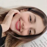 Merve - Tarih öğretmeni - 