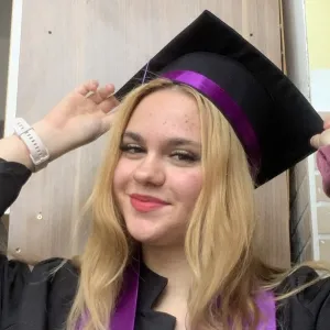 Ioana - Profesor de Engleză - București