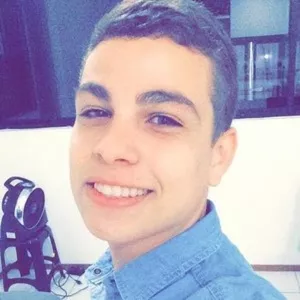 William - Professor de Biologia - Maceió