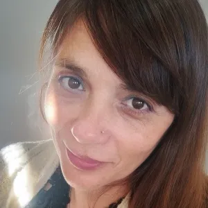 Ana Carolina - profesor de derecho civil - Gobernador Gregores
