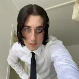 Viktor - Fashion design tutor - London