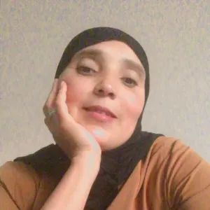Aziza - Prof d'arabe - Kénitra