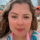 Nayrine - Prof de gramática - Balneário Camboriú
