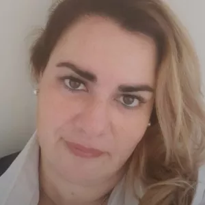 Romina - Profesor ciencias naturales - Salta