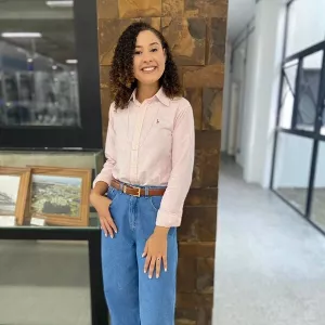 Luanne - Professor de química - 