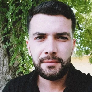 Alper - Tarih öğretmeni - 