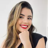 Mariana - Professor de marketing - Serrinha (Bahia)