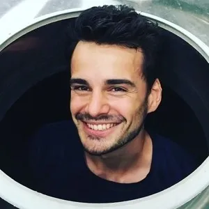 Hubert - Prof de maths - Paris