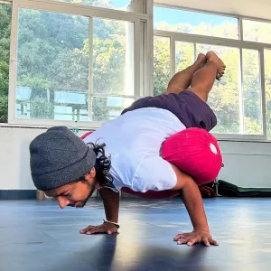 Harsh - Hatha yoga instructor - Toronto