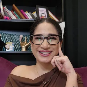Adilene - profesor de lengua de señas - Tijuana