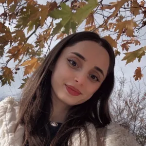 Esra - İngilizce kelime bilgisi öğretmeni - Bingöl