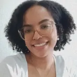 Thaís - Prof de intepretação de texto - Pirajá