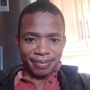 Amos - Maths tutor - Mankweng