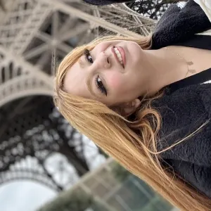 Chanez - French tutor - Brussels