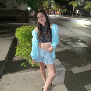Mariela - profesor de yoga - Vila