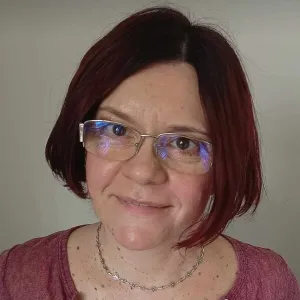 Natasha - učitelj r (jezika) - Инђија