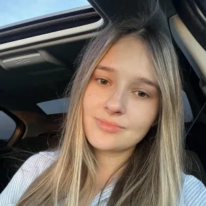 Bianca - Profesor de biologie - Oradea
