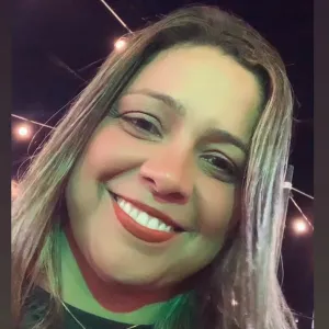 Gisele - Professor de língua portuguesa e literatura - Campos dos Goytacazes