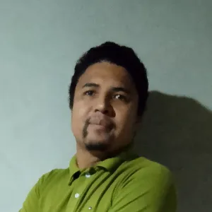 DANIEL - Prof de iniciação à informática - Magé