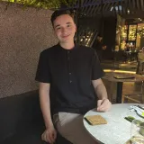 Yanis - Prof de français - Saint-Genis-Laval