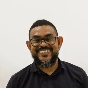 Eduardo - Prof de iniciação à informática - Capela